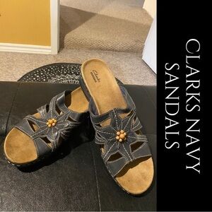 2for$15🌸-Clarks Navy Blue Beaded Sandals